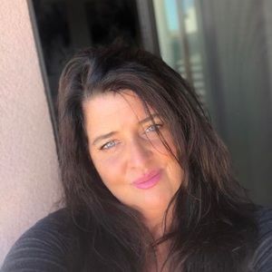 Meet your Posher, Sheila